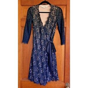 Diane von Furstenberg Womens 4 Black Lace Wrap Dress with Beige Underlay Luxury